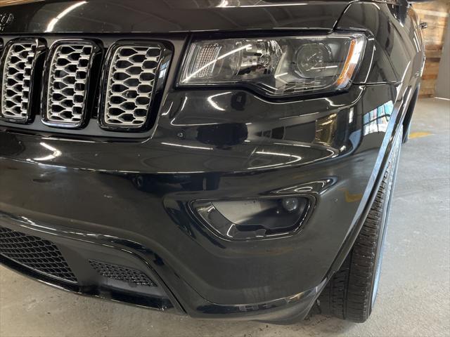 used 2022 Jeep Grand Cherokee car, priced at $29,343