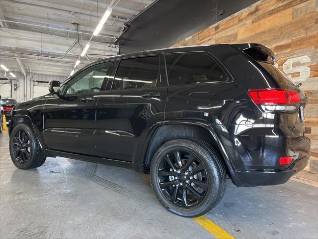 used 2022 Jeep Grand Cherokee car, priced at $29,343