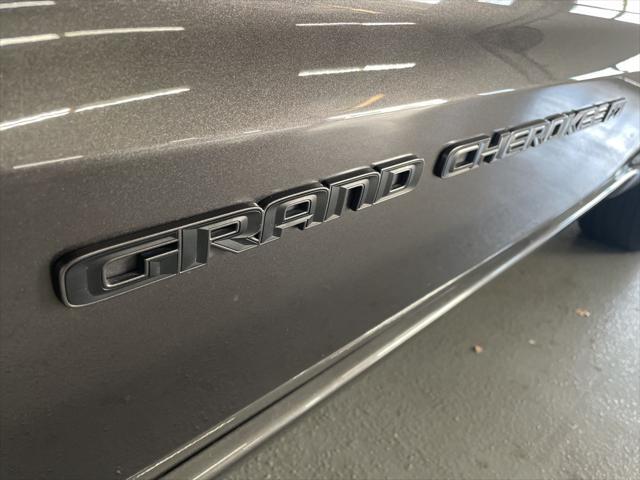 used 2021 Jeep Grand Cherokee car, priced at $32,000