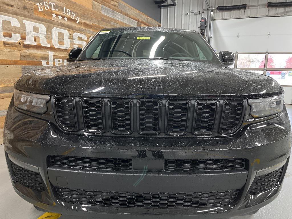 new 2025 Jeep Grand Cherokee L car, priced at $44,210