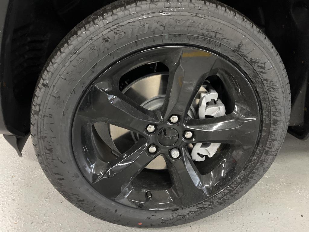 new 2025 Jeep Grand Cherokee L car, priced at $44,210