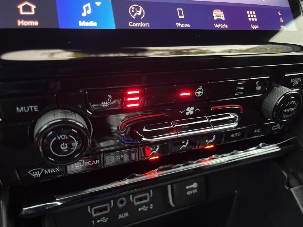 new 2025 Jeep Grand Cherokee L car, priced at $44,210