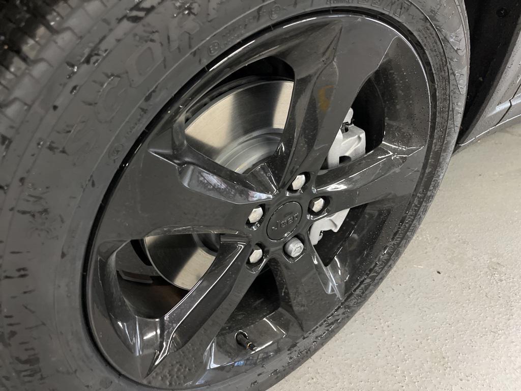 new 2025 Jeep Grand Cherokee L car, priced at $44,210