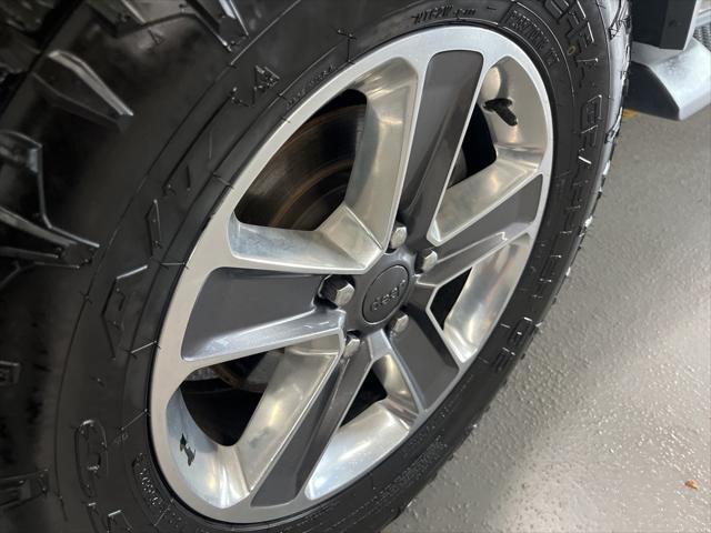 used 2020 Jeep Wrangler Unlimited car, priced at $26,709