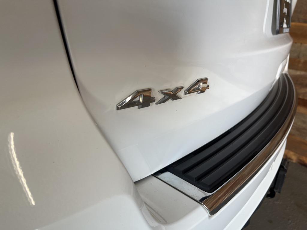 used 2017 Jeep Grand Cherokee car, priced at $20,000