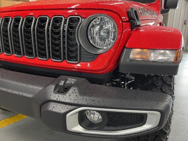 new 2025 Jeep Gladiator car, priced at $43,007