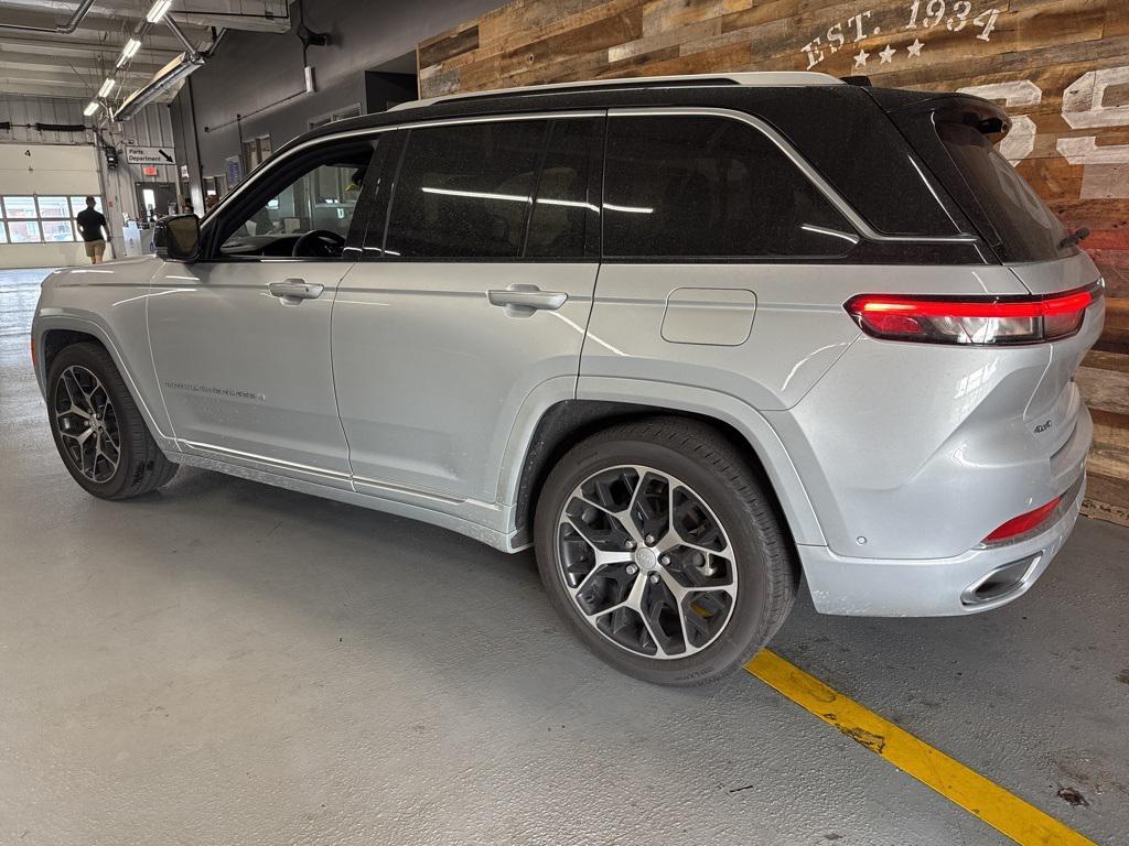 used 2022 Jeep Grand Cherokee car, priced at $45,484