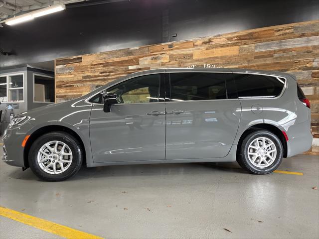 new 2025 Chrysler Pacifica car, priced at $41,640