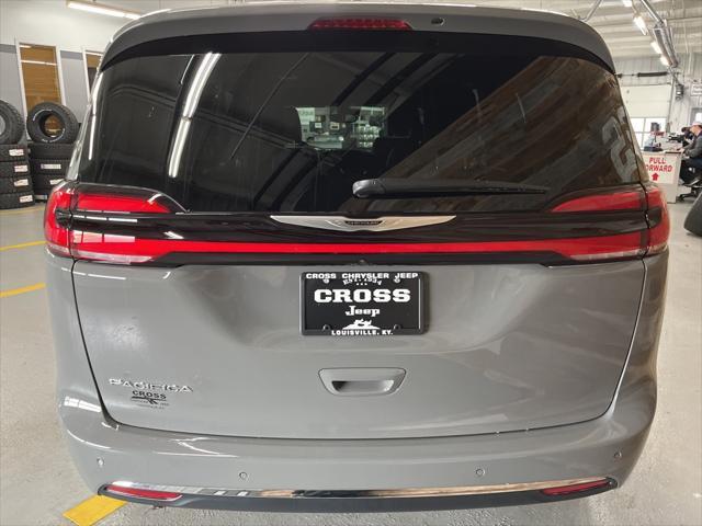 new 2025 Chrysler Pacifica car, priced at $41,640