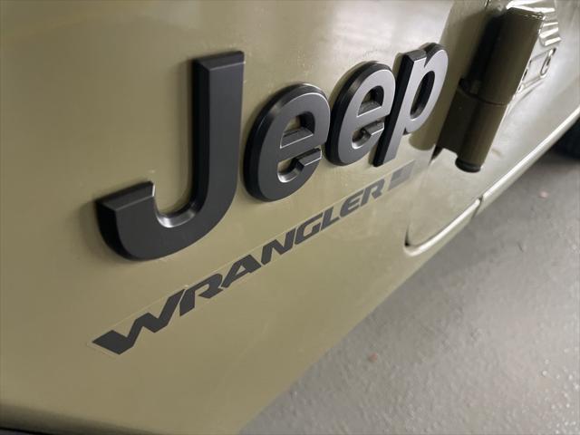 new 2025 Jeep Wrangler car, priced at $42,600