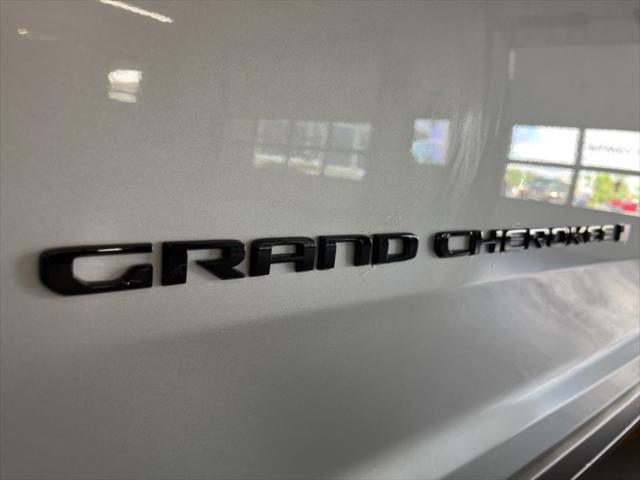 new 2025 Jeep Grand Cherokee L car, priced at $42,734