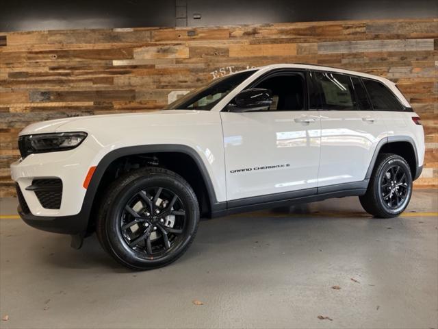 new 2025 Jeep Grand Cherokee car, priced at $41,089