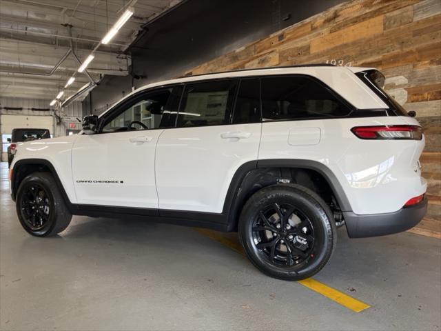 new 2025 Jeep Grand Cherokee car, priced at $41,089