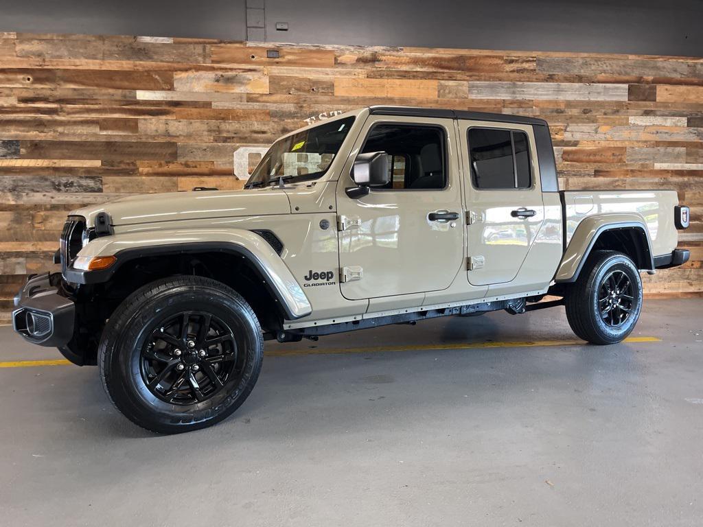 used 2022 Jeep Gladiator car, priced at $32,978