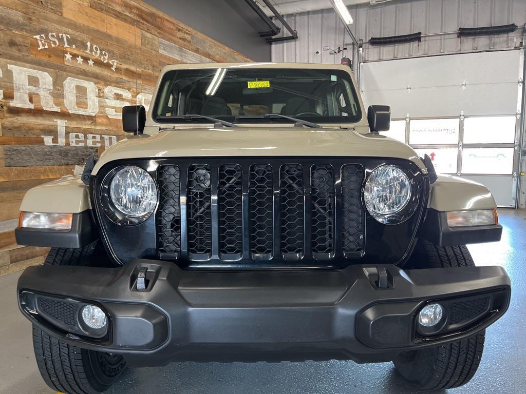 used 2022 Jeep Gladiator car, priced at $32,978
