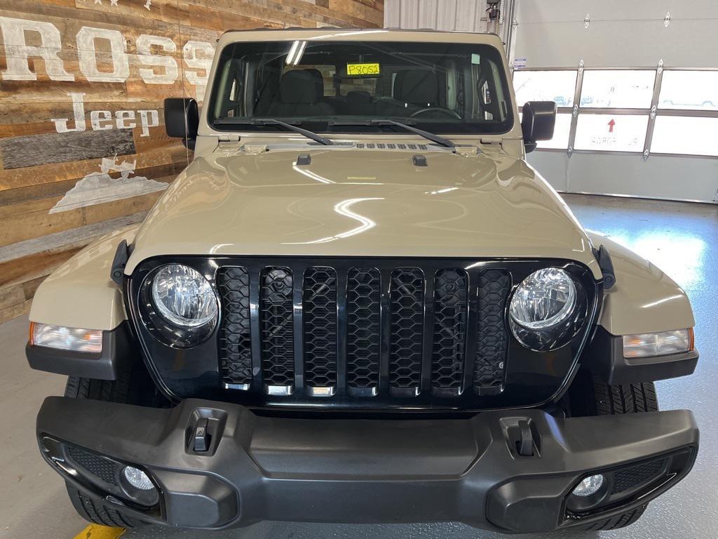 used 2022 Jeep Gladiator car, priced at $32,978