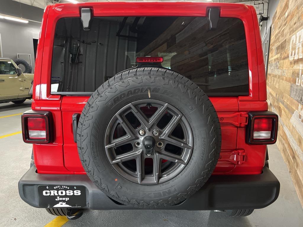 new 2025 Jeep Wrangler car, priced at $39,550