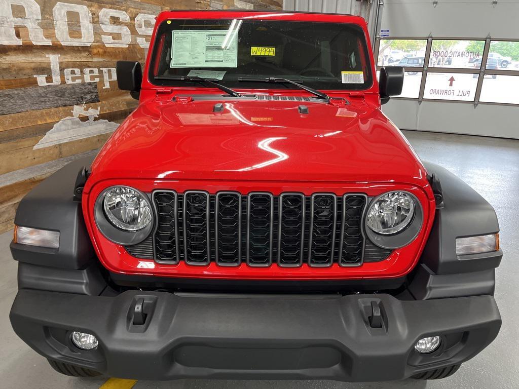 new 2025 Jeep Wrangler car, priced at $39,550