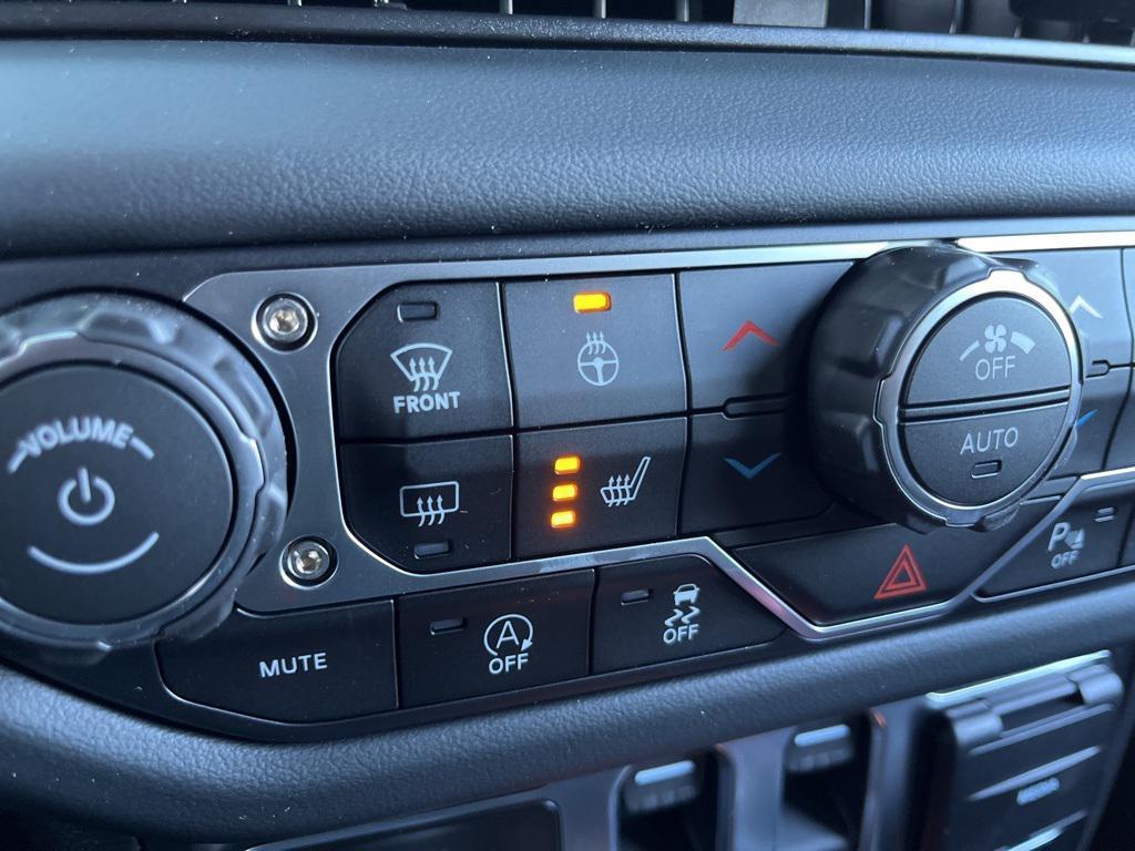 new 2026 Jeep Wrangler car, priced at $60,927