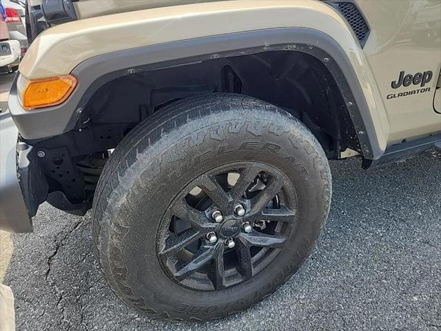 used 2022 Jeep Gladiator car, priced at $34,000