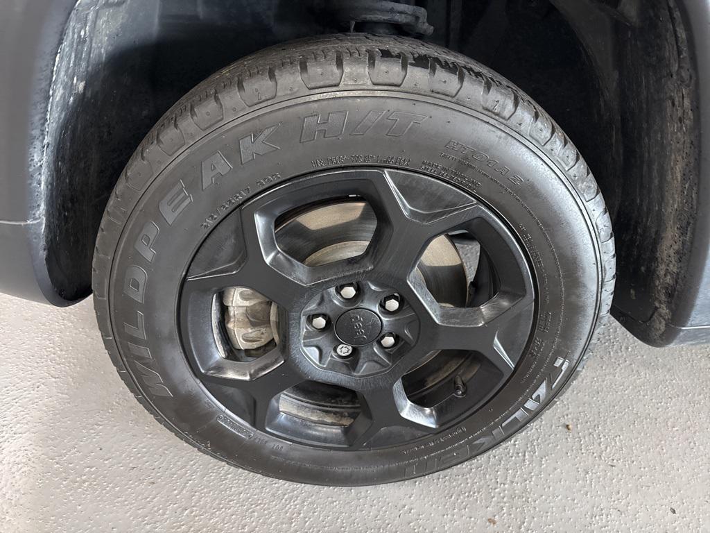 used 2023 Jeep Compass car, priced at $25,423