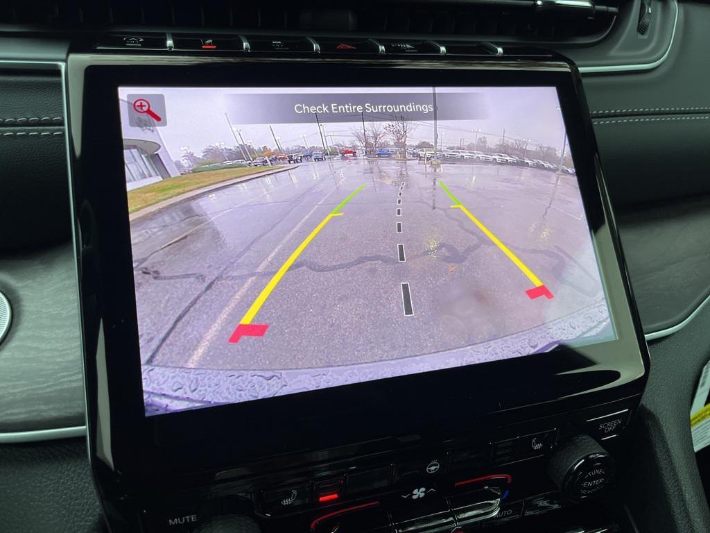 new 2025 Jeep Grand Cherokee car, priced at $41,179