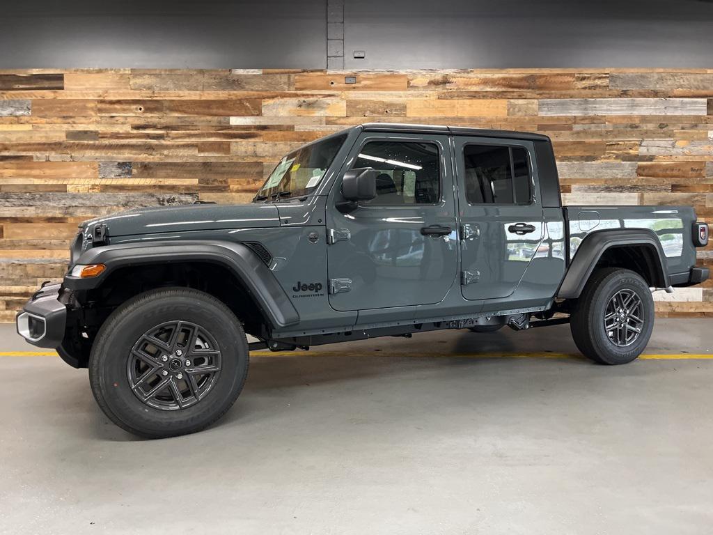 new 2025 Jeep Gladiator car, priced at $40,804