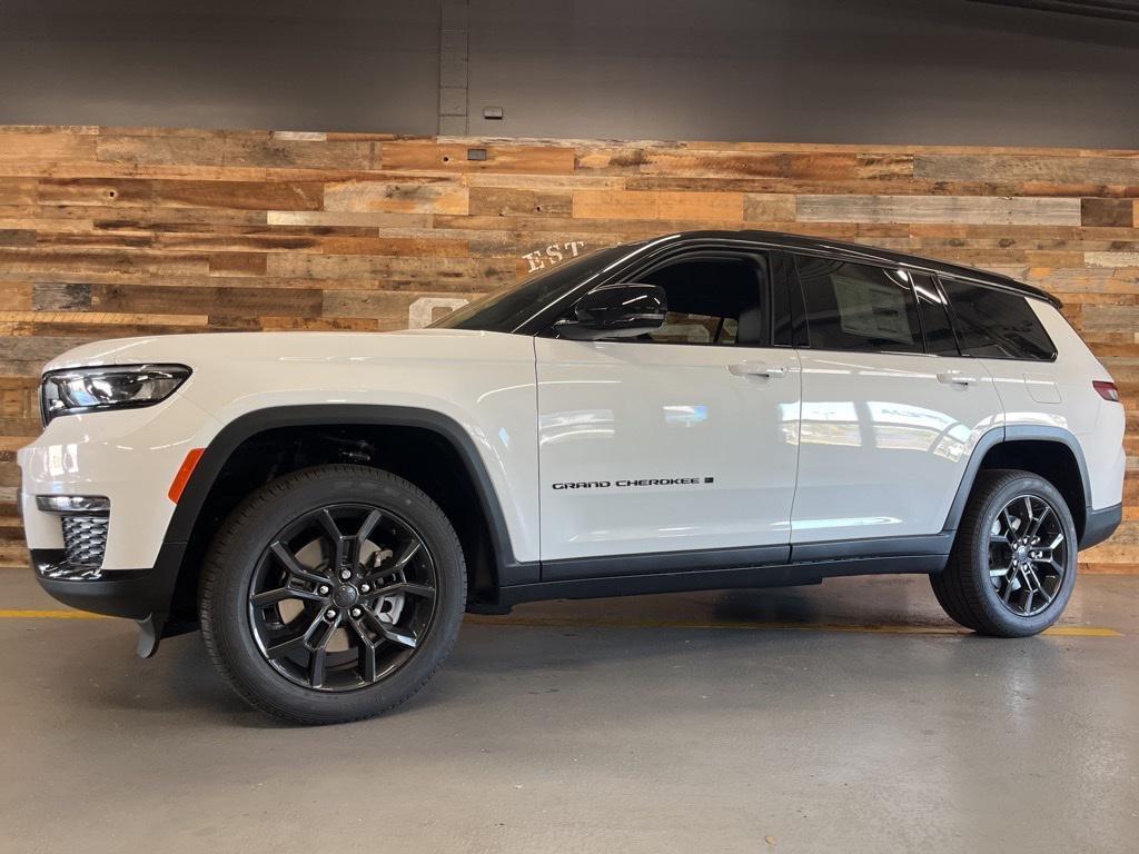 new 2025 Jeep Grand Cherokee L car, priced at $47,344
