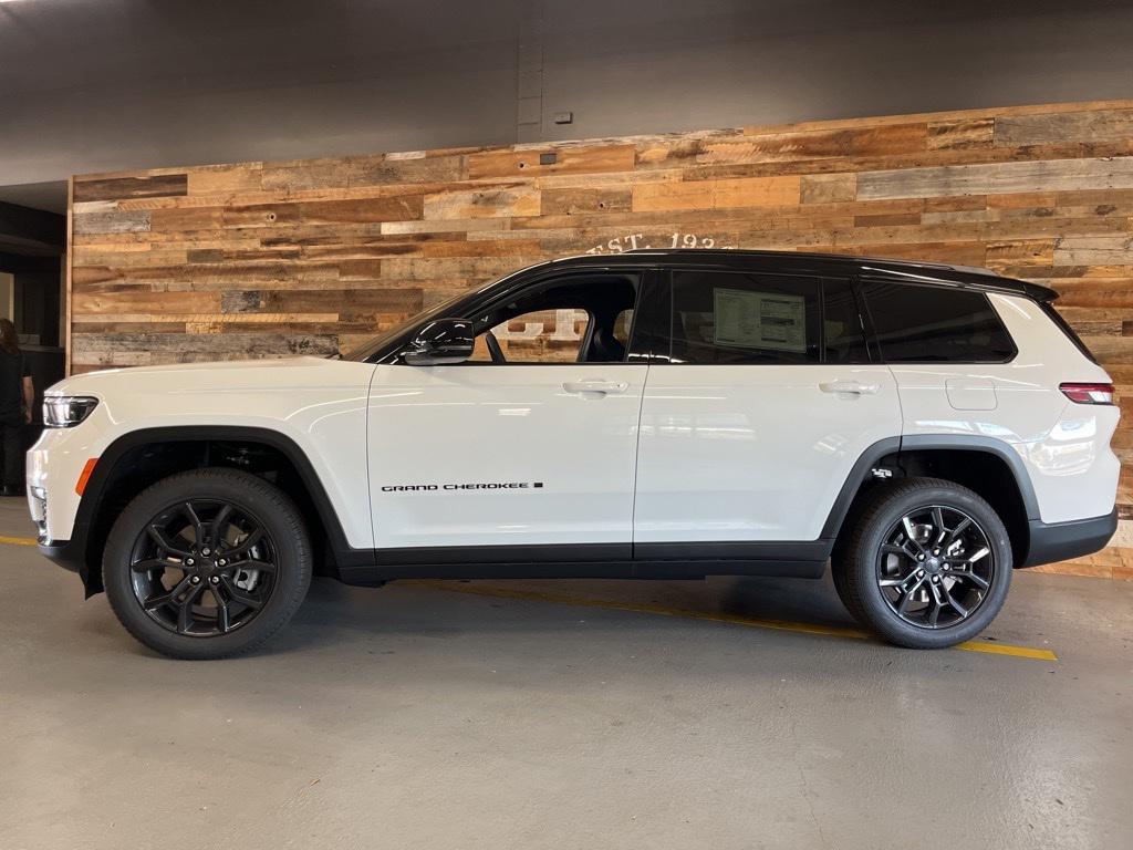 new 2025 Jeep Grand Cherokee L car, priced at $47,344