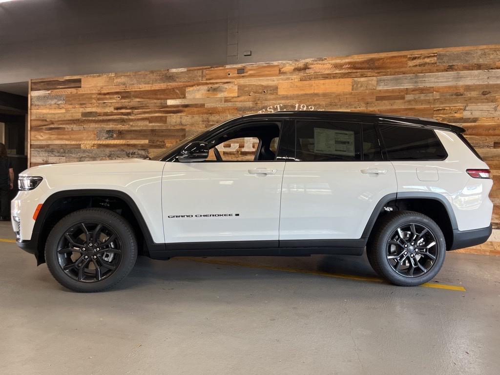 new 2025 Jeep Grand Cherokee L car, priced at $47,344
