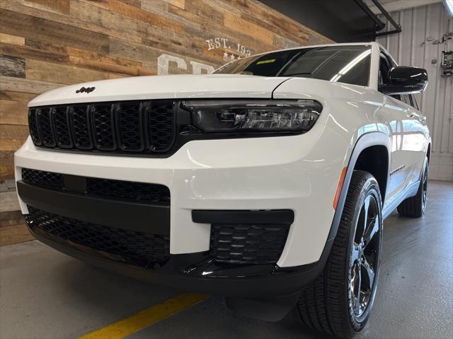 new 2024 Jeep Grand Cherokee L car, priced at $45,000