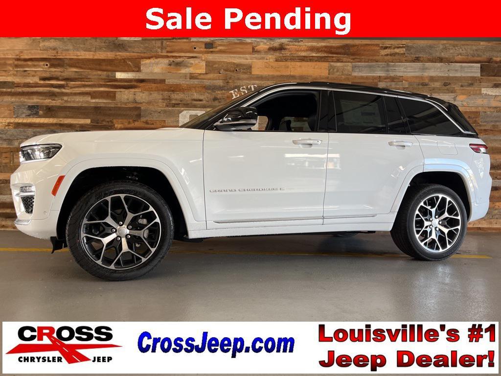 new 2025 Jeep Grand Cherokee car, priced at $53,000