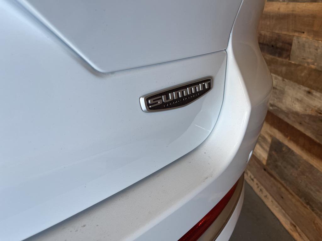 new 2025 Jeep Grand Cherokee car, priced at $59,552