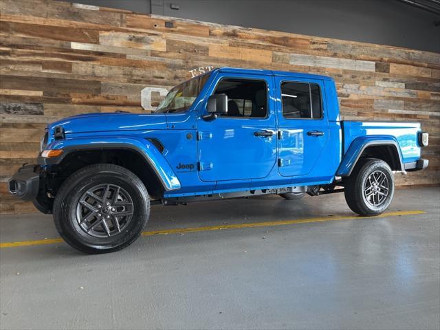 new 2025 Jeep Gladiator car, priced at $42,761