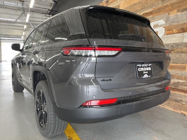 new 2025 Jeep Grand Cherokee car, priced at $40,970
