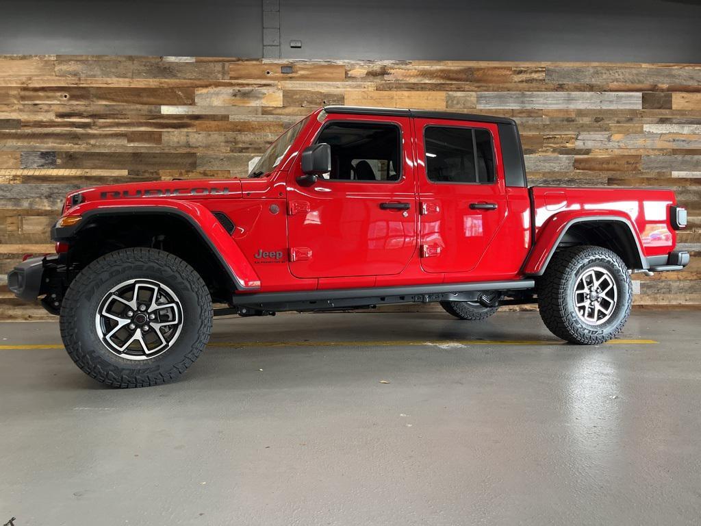 new 2025 Jeep Gladiator car, priced at $46,000