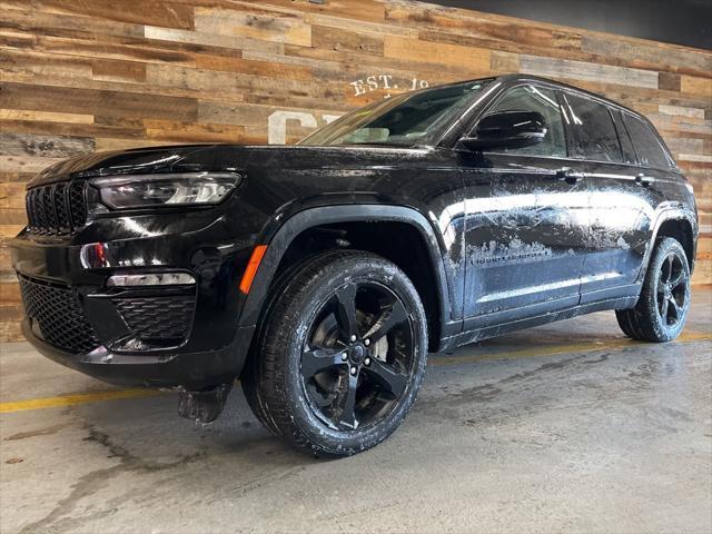 used 2023 Jeep Grand Cherokee car, priced at $35,676