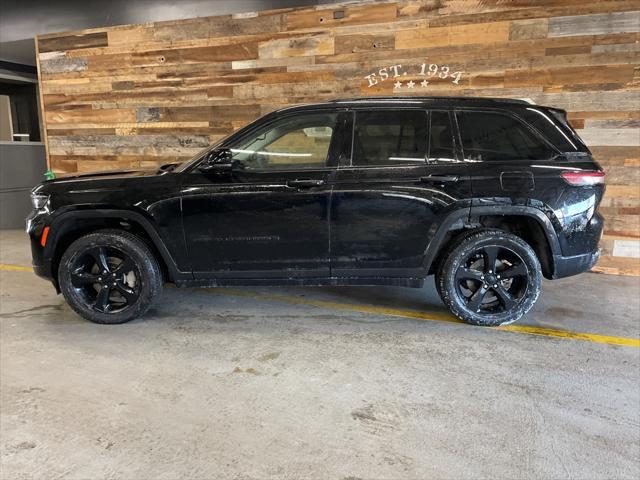 used 2023 Jeep Grand Cherokee car, priced at $35,676