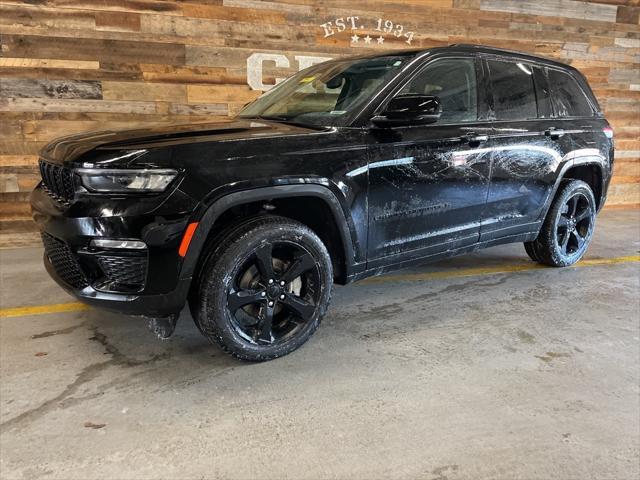 used 2023 Jeep Grand Cherokee car, priced at $35,676