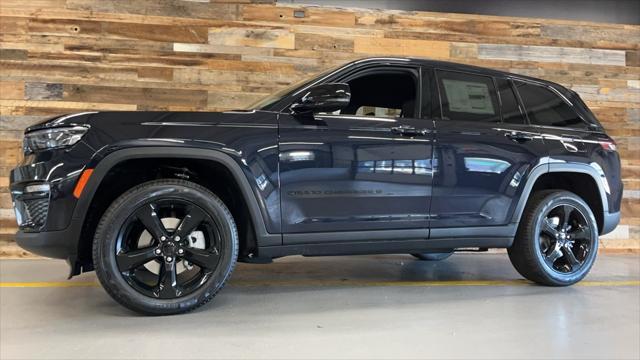 new 2024 Jeep Grand Cherokee car, priced at $55,535