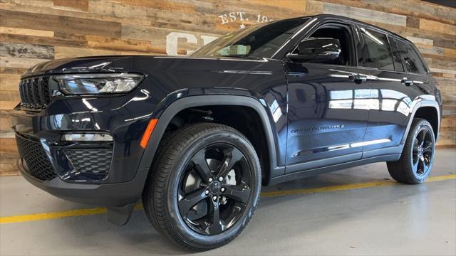 new 2024 Jeep Grand Cherokee car, priced at $55,535