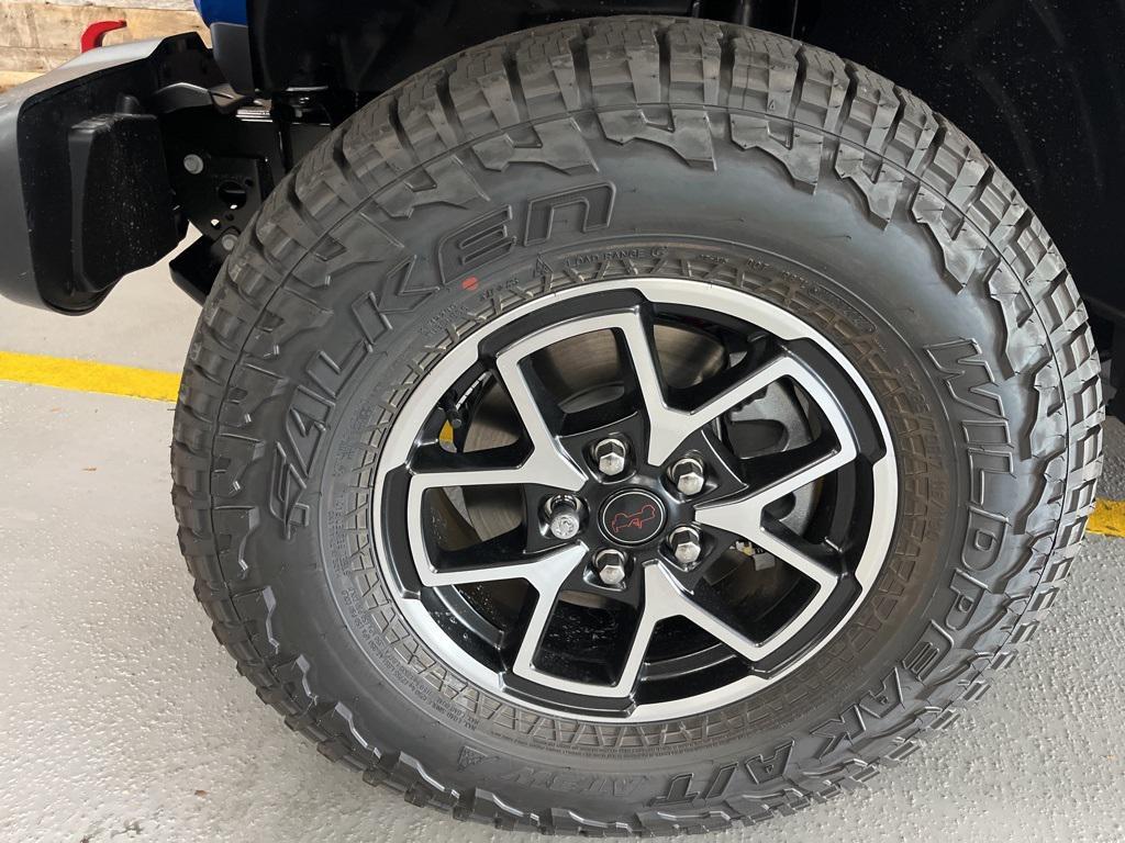 new 2025 Jeep Gladiator car, priced at $47,000