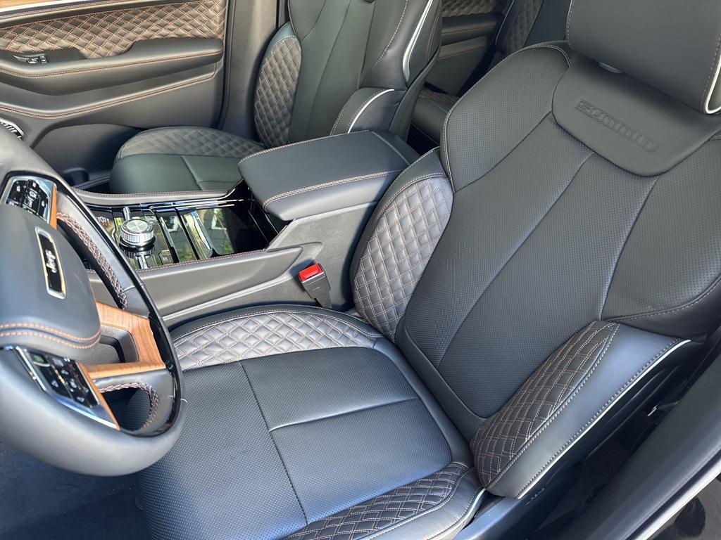 new 2025 Jeep Grand Cherokee L car, priced at $61,041