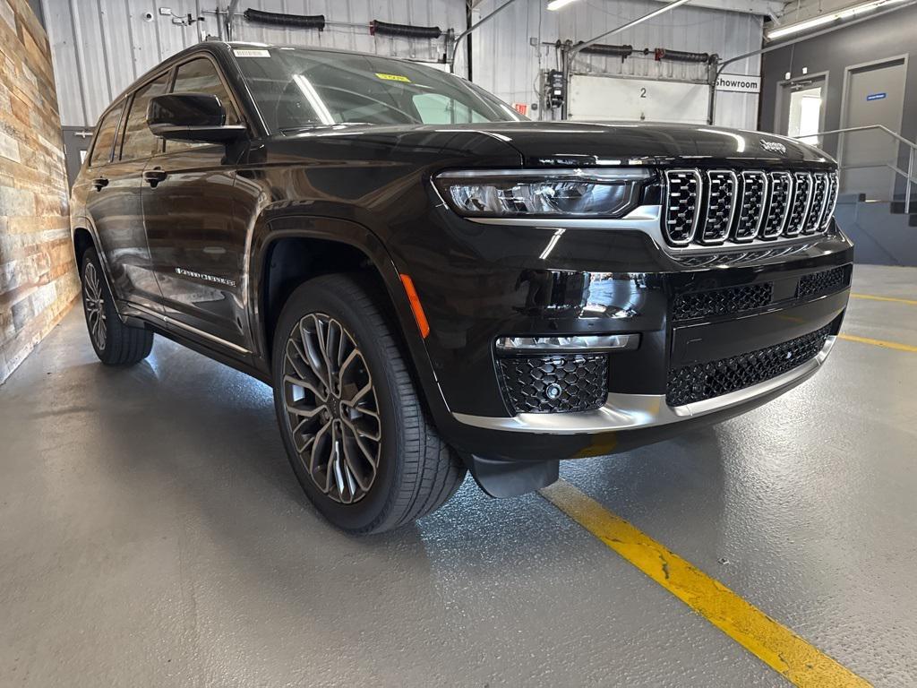 new 2025 Jeep Grand Cherokee L car, priced at $61,041