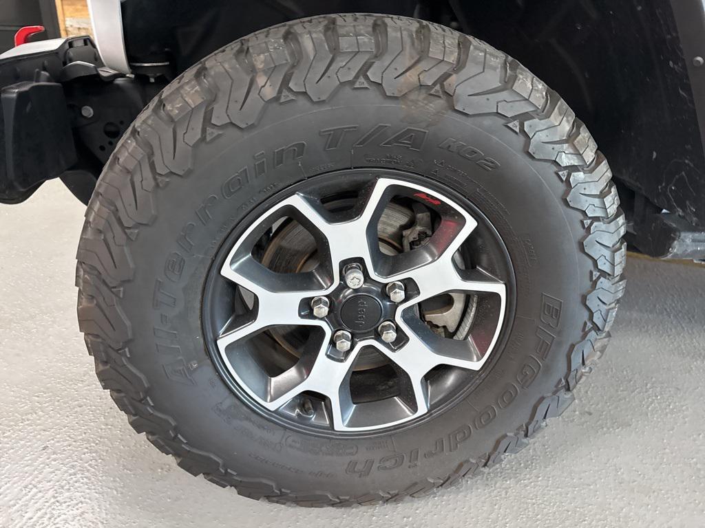 used 2022 Jeep Wrangler Unlimited car, priced at $42,772