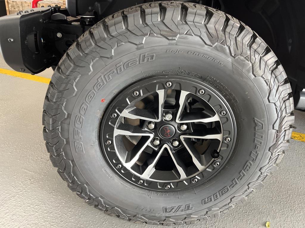 new 2025 Jeep Wrangler car, priced at $72,565