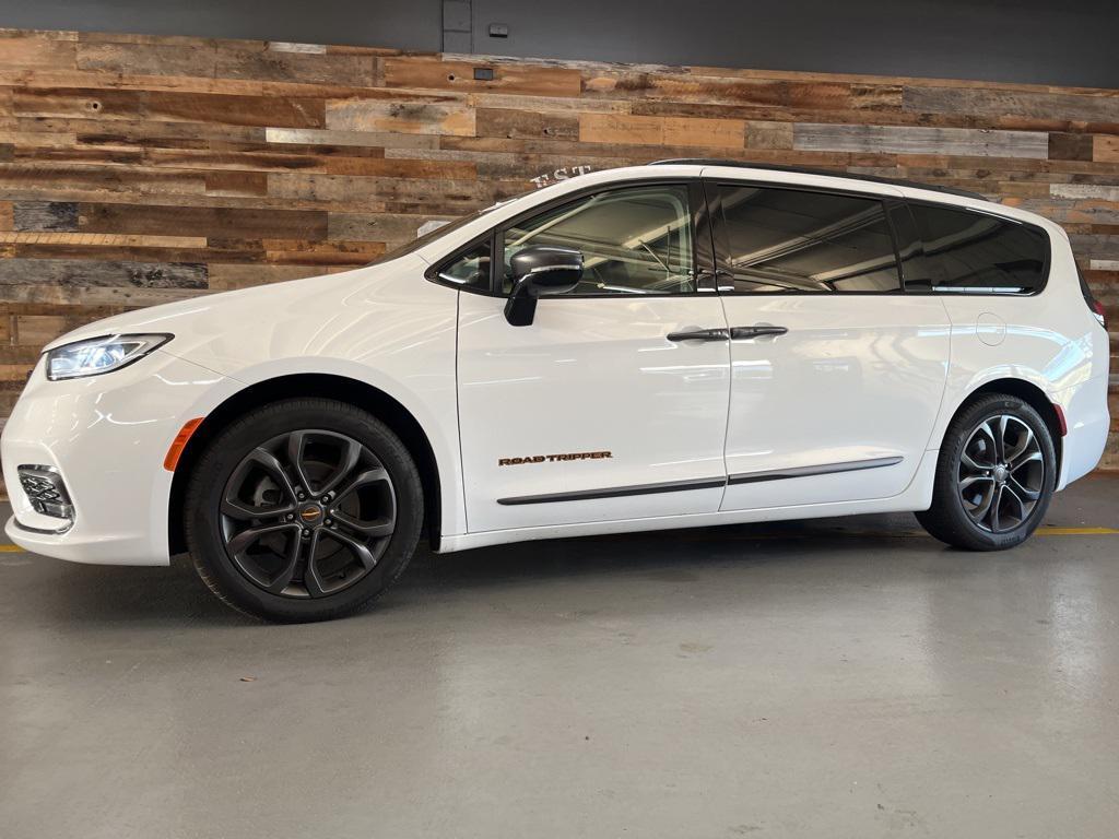 used 2024 Chrysler Pacifica car, priced at $36,500