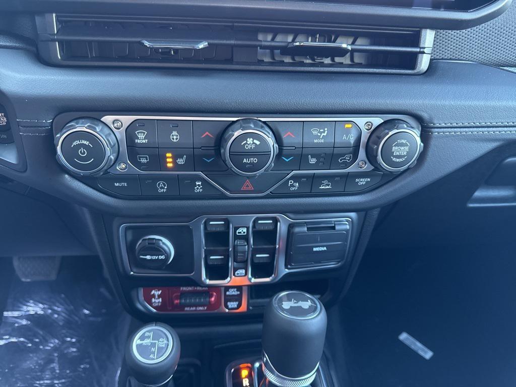 new 2026 Jeep Wrangler car, priced at $69,480
