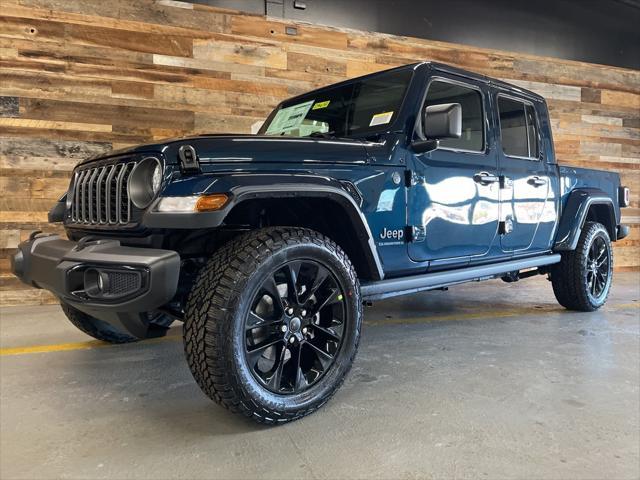 new 2025 Jeep Gladiator car, priced at $42,185