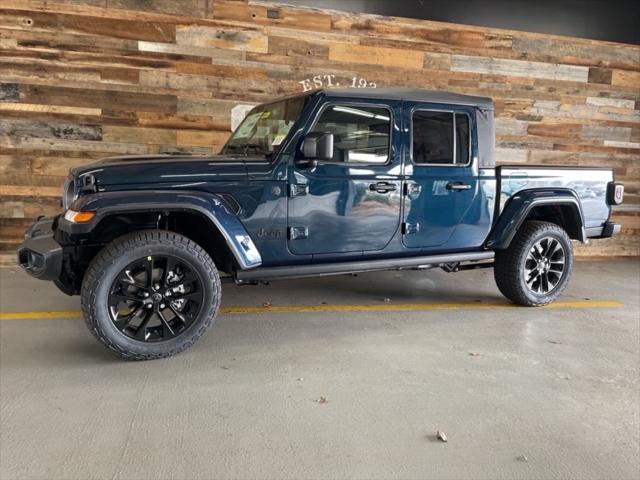 new 2025 Jeep Gladiator car, priced at $42,285